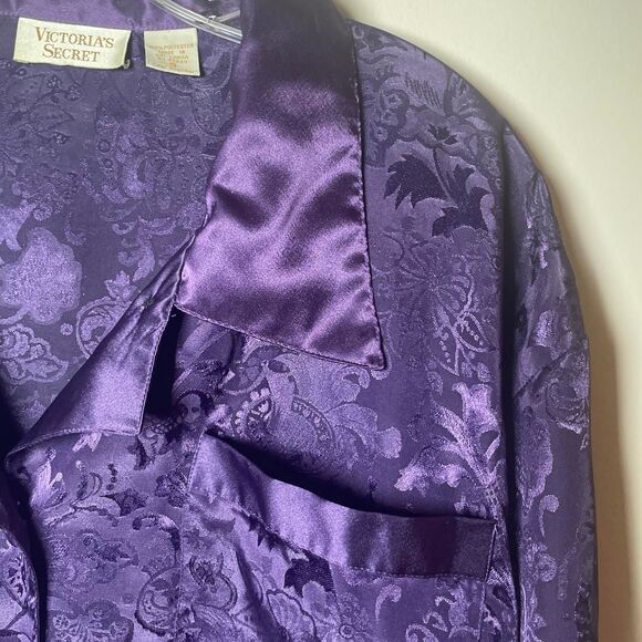 Victoria Secret Women's Pajamas top purple satin size S - Picture 3 of 8